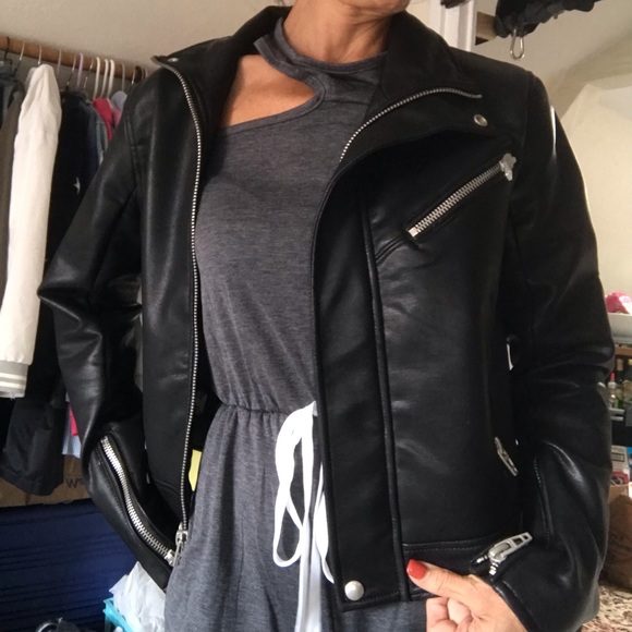 Cut-Out Jumpsuit - Picture 5 of 6